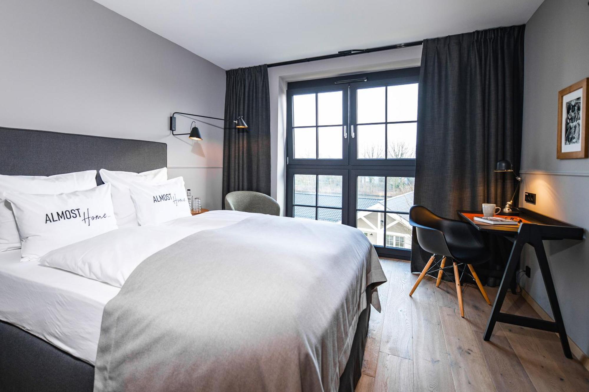 River Loft Hotel & Spa Brunsbuttel Exterior foto